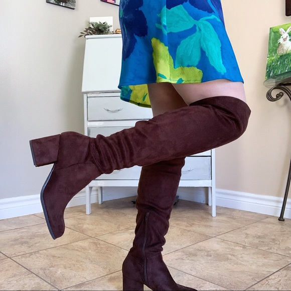 Tall Sueded Brown Block Heel Over The Knee Boots - Picture 4 of 16